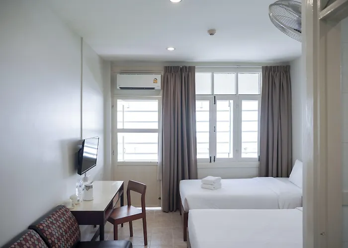 Niagara Bangkok Отель Бангкок